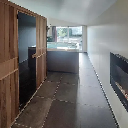 Gorgeous In With Wi-fi *